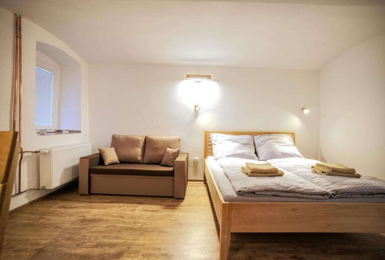 Apartmanek Mezi Kopci Leilighet Jáchymov Eksteriør bilde